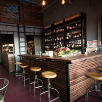 C'est Si Bon! Bistro+Vins inside